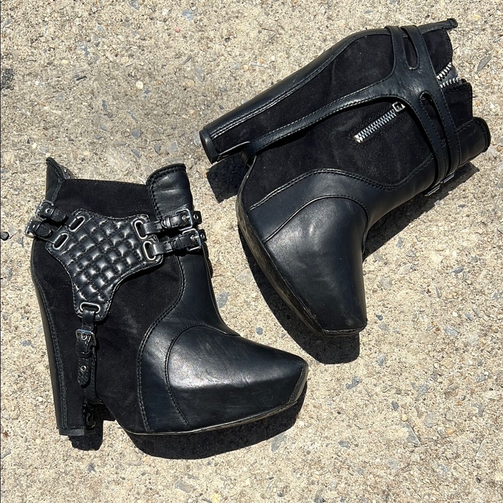 Stylish Black Ankle Boots